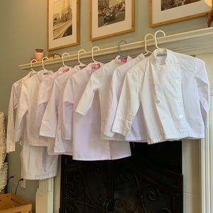 Bundle of 8 Chef’s Coats sizes xs kids to adult